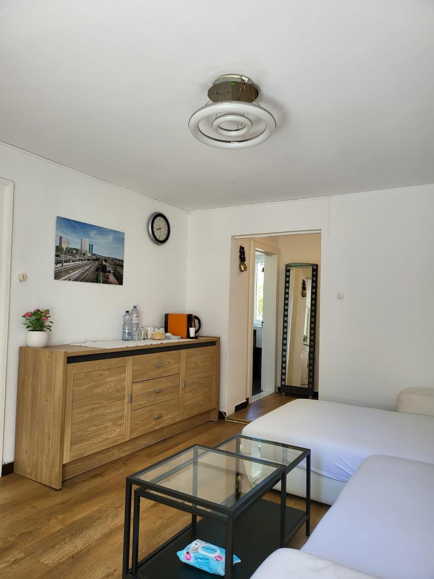 Bastis Central Guesthouse Lucerne City Zewnętrze zdjęcie
