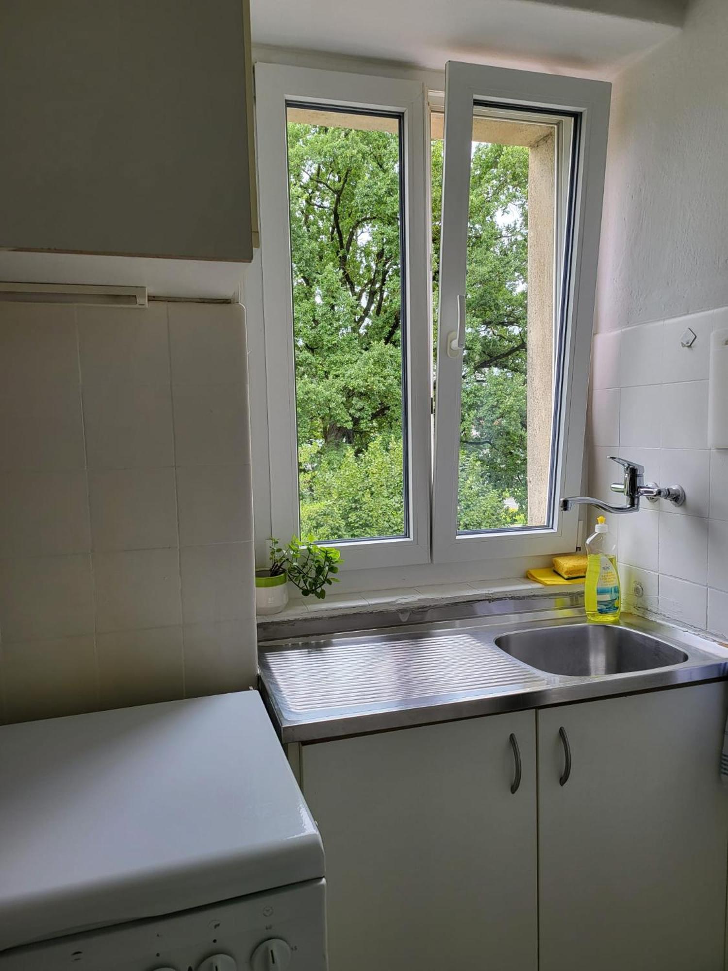 Bastis Central Guesthouse Lucerne City Zewnętrze zdjęcie